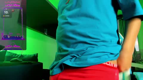 Snapshot of franco_rizzo01 chatting on January 19, 2025, 11:00 pm frank online show from January 19, 2025, 11:00 pm