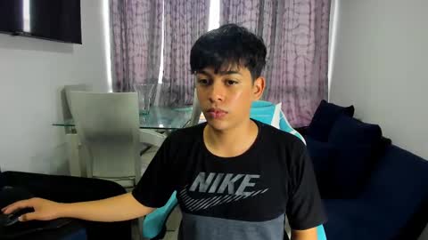 Snapshot of franco_rizzo01 chatting on February 21, 2025, 10:37 pm frank online show from February 21, 2025, 10:37 pm