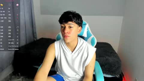 Snapshot of franco_rizzo01 chatting on March 11, 2025, 8:31 pm frank online show from March 11, 2025, 8:31 pm