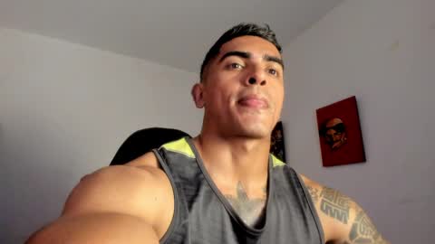 Snapshot of franco_ruiz_ chatting on April 29, 2026, 11:44 pm franco online show from April 29, 2026, 11:44 pm