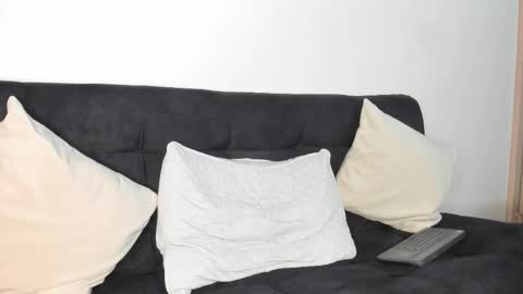 frank online show from November 12, 2025, 2:01 am