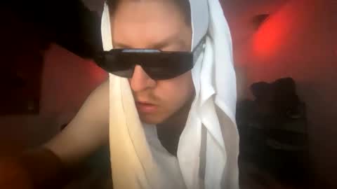 Snapshot of frankyrivv chatting on May 11, 2026, 7:58 am frankyrivv online show from May 11, 2026, 7:58 am