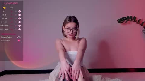 Snapshot of frannpalmer chatting on November 26, 2025, 3:24 pm Frann online show from November 26, 2025, 3:24 pm