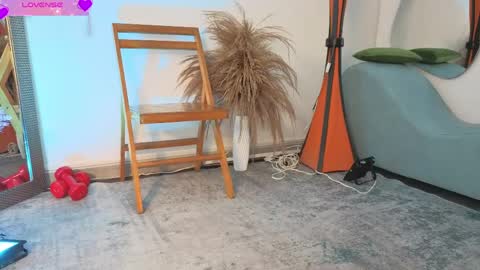 Fransheska online show from May 16, 2026, 11:42 am