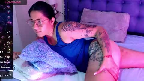 Snapshot of franysteell chatting on November 30, 2025, 1:42 am FRANY STEELL online show from November 30, 2025, 1:42 am