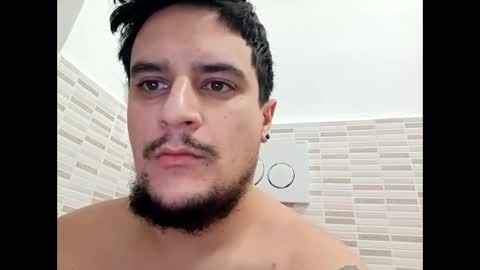 Snapshot of fraromeo2 chatting on December 19, 2024, 4:24 pm fraromeo2 online show from December 19, 2024, 4:24 pm