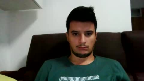 Snapshot of fraromeo2 chatting on October 15, 2025, 6:35 am fraromeo2 online show from October 15, 2025, 6:35 am