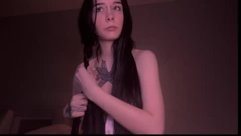 mistress Bastet and  mintcola online show from February 3, 2025, 3:27 pm