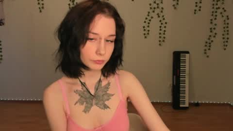 mistress Bastet and  mintcola online show from April 10, 2026, 1:05 pm