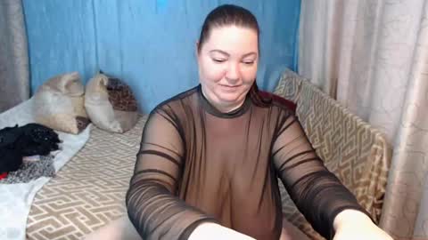 frau_becky online show from January 16, 2025, 10:42 am