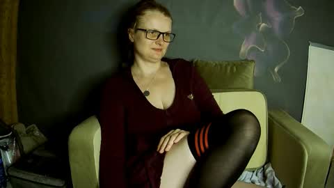 Snapshot of frauket chatting on September 9, 2025, 11:48 pm FrauKet online show from September 9, 2025, 11:48 pm