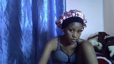 Snapshot of freakie_sissy chatting on November 6, 2025, 11:00 am kiki online show from November 6, 2025, 11:00 am