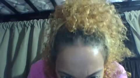 Snapshot of freakjawn1992 chatting on January 2, 2025, 10:01 pm FreakJawn online show from January 2, 2025, 10:01 pm