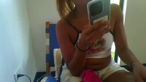 Snapshot of freakjawn1992 chatting on February 23, 2025, 3:51 pm FreakJawn online show from February 23, 2025, 3:51 pm