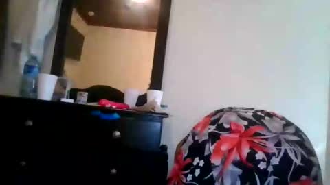 Snapshot of freakjawn1992 chatting on November 27, 2025, 2:41 pm FreakJawn online show from November 27, 2025, 2:41 pm