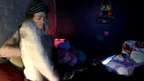 Squirrel twink online show from September 18, 2025, 10:06 am