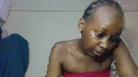 Snapshot of freaky_beauty chatting on June 29, 2026, 9:48 am freaky_beauty online show from June 29, 2026, 9:48 am