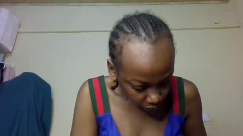 Snapshot of freaky_beauty chatting on July 5, 2026, 7:15 am freaky_beauty online show from July 5, 2026, 7:15 am