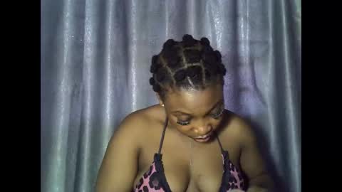 Snapshot of freaky_brula chatting on October 13, 2025, 11:43 am freaky brula online show from October 13, 2025, 11:43 am