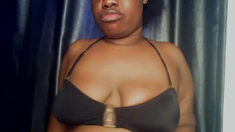 Snapshot of freaky_slut5 chatting on April 19, 2026, 11:53 am freaky slut5 online show from April 19, 2026, 11:53 am