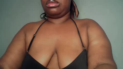 Snapshot of freaky_slut5 chatting on April 29, 2026, 4:49 am freaky slut5 online show from April 29, 2026, 4:49 am