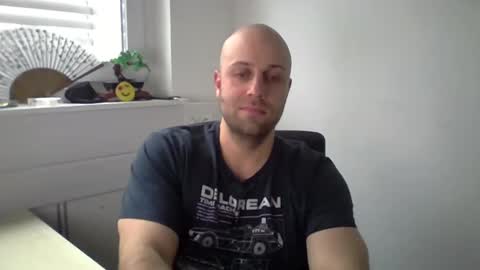 Snapshot of freddow chatting on February 6, 2025, 10:26 am freddow online show from February 6, 2025, 10:26 am