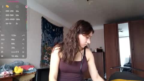 Snapshot of fredmurrietta chatting on October 28, 2025, 9:35 am Mia online show from October 28, 2025, 9:35 am