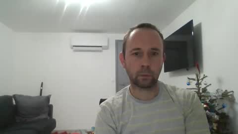 Snapshot of fredodu41 chatting on December 26, 2024, 5:19 pm fredodu41 online show from December 26, 2024, 5:19 pm