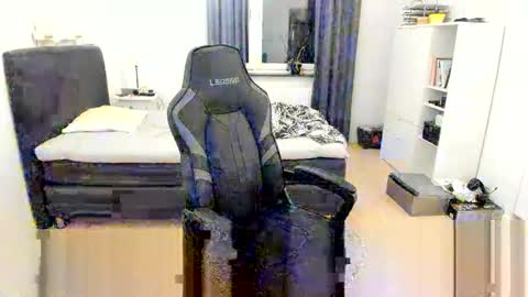 Fredrik online show from November 27, 2025, 6:32 pm