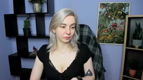 Snapshot of freeanne chatting on May 25, 2026, 6:19 am Anne online show from May 25, 2026, 6:19 am