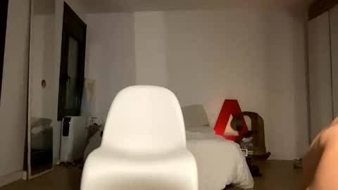 Snapshot of freeslt chatting on April 3, 2026, 7:56 pm freeslt online show from April 3, 2026, 7:56 pm