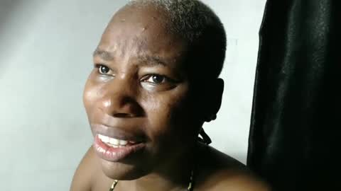 Snapshot of frekkymorelle chatting on February 19, 2025, 4:23 am frekkymorelle online show from February 19, 2025, 4:23 am