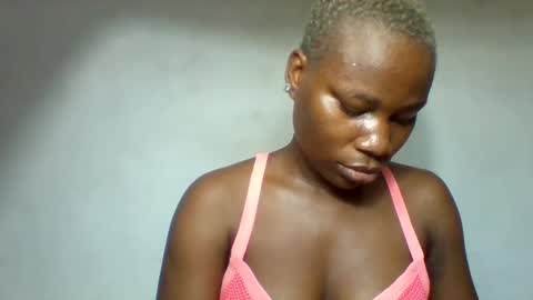 Snapshot of frekkymorelle chatting on March 9, 2025, 7:37 pm frekkymorelle online show from March 9, 2025, 7:37 pm