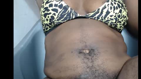 Snapshot of frekkymorelle chatting on October 3, 2025, 5:48 am frekkymorelle online show from October 3, 2025, 5:48 am