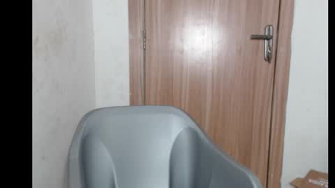 Snapshot of frekkymorelle chatting on October 18, 2025, 5:54 am frekkymorelle online show from October 18, 2025, 5:54 am