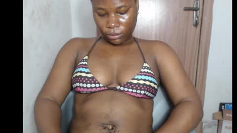 Snapshot of frekkymorelle chatting on October 21, 2025, 5:08 am frekkymorelle online show from October 21, 2025, 5:08 am