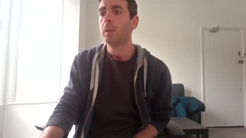 Snapshot of frenchbdmaninlondon chatting on May 7, 2026, 12:32 pm Horny Paul online show from May 7, 2026, 12:32 pm
