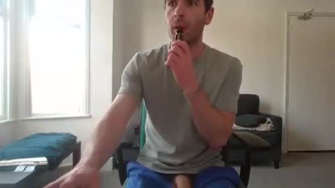Snapshot of frenchbdmaninlondon chatting on May 23, 2026, 1:04 pm Horny Paul online show from May 23, 2026, 1:04 pm