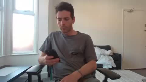 Snapshot of frenchbdmaninlondon chatting on May 26, 2026, 10:55 am Horny Paul online show from May 26, 2026, 10:55 am