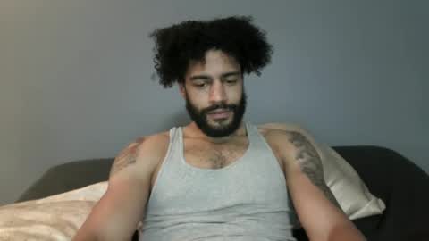 Snapshot of frenchyexpress chatting on October 4, 2025, 8:40 pm Frenchyexpress online show from October 4, 2025, 8:40 pm