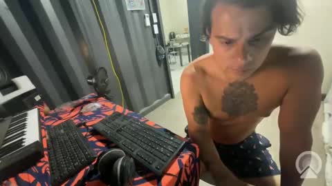Snapshot of freshboy4512 chatting on April 17, 2026, 4:37 am FreshBoy online show from April 17, 2026, 4:37 am