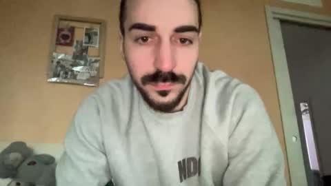 ITALIANGUY online show from December 16, 2025, 10:42 am