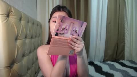 Snapshot of freshyklein chatting on July 16, 2026, 6:19 am Savanna online show from July 16, 2026, 6:19 am
