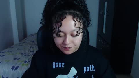 Louise  online show from January 3, 2025, 4:33 am