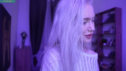 Freya online show from April 3, 2026, 7:34 pm