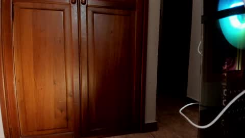 Freya Cameron online show from April 7, 2026, 12:27 pm