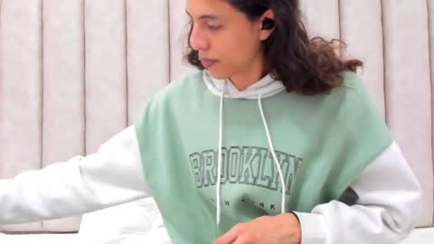 FreyaMoller  online show from April 4, 2026, 7:11 pm