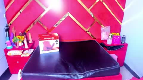 freyja_naugthy online show from July 21, 2026, 1:35 pm