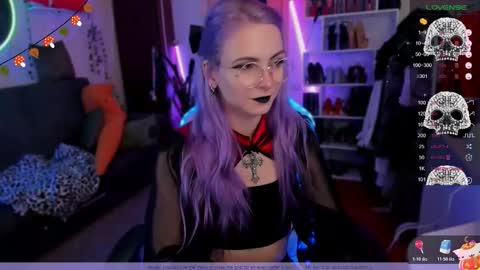 Frida A boost to fortune for the one who gives a thumbs up and a bonus lucky for those who support me by joining the fanclub online show from October 29, 2025, 1:08 am