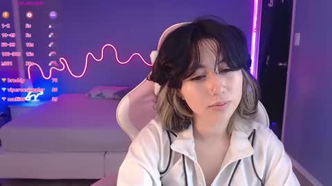 Snapshot of frida_lassi_ chatting on March 5, 2025, 3:40 pm frida_lassi_ online show from March 5, 2025, 3:40 pm